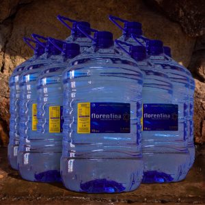10 BIDONES 10lts NO RETORNABLES CON MANILLA NO APTO PARA DISPENSADOR